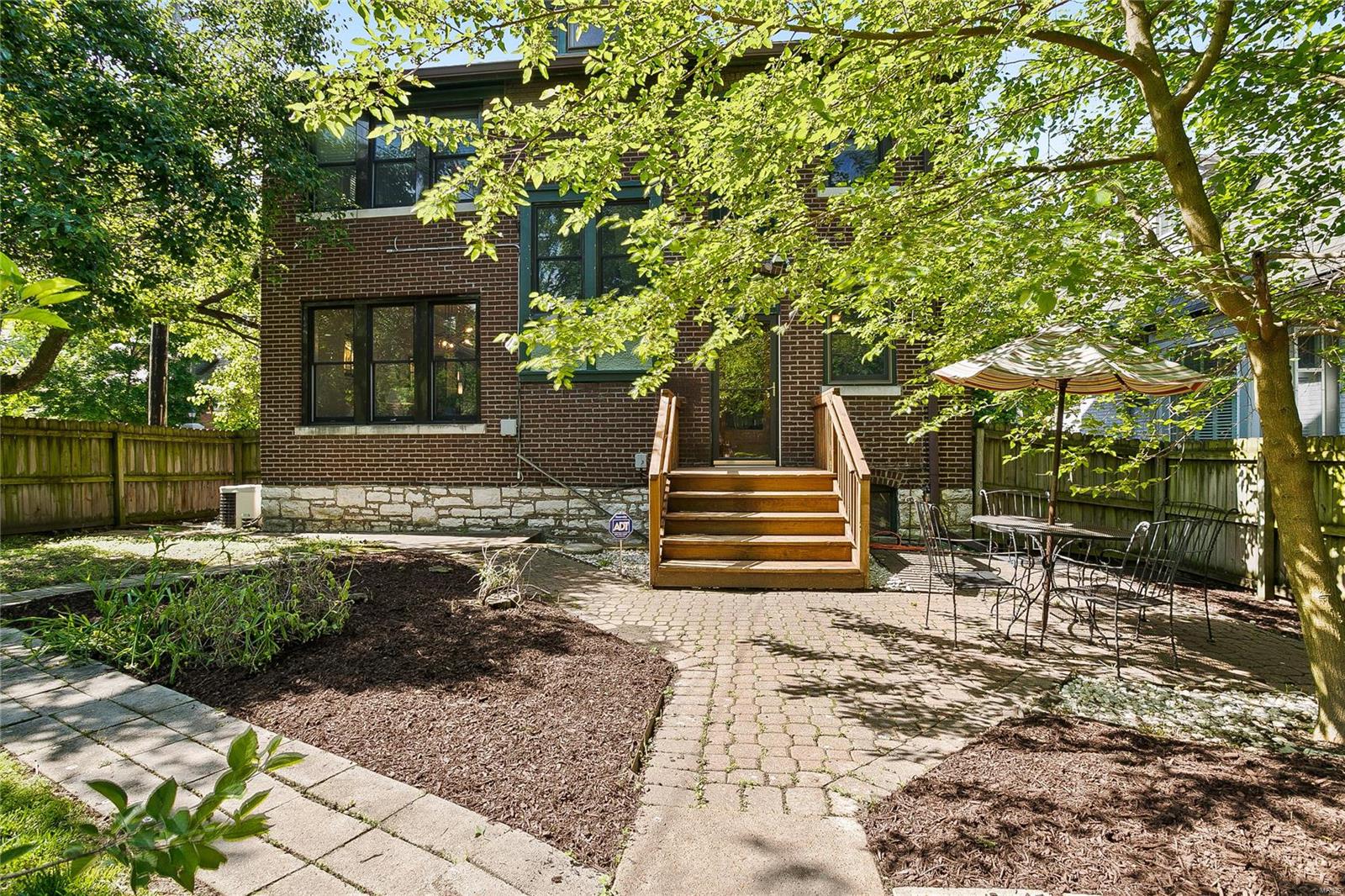 West Portland Place - Residential