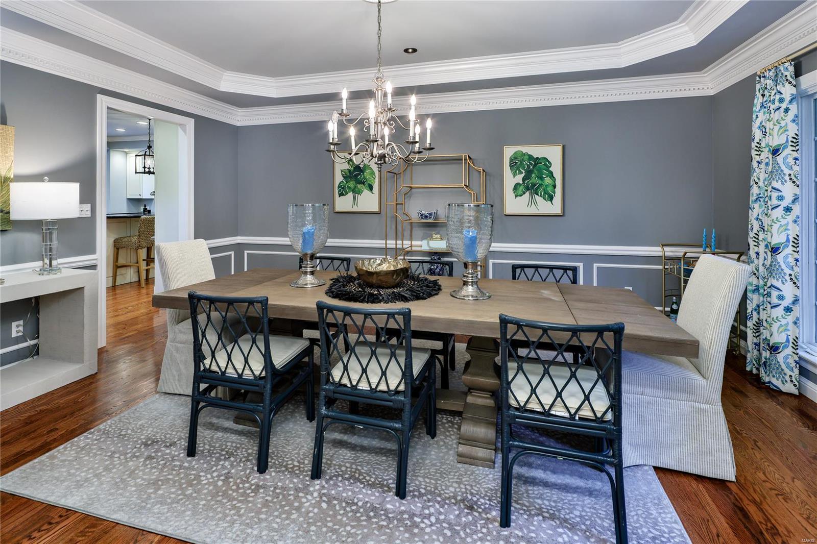 1636 Forest Aire