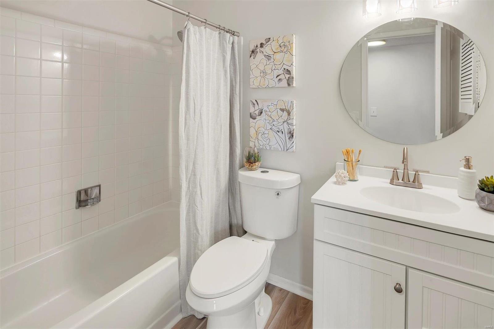 Ashton Place Condo - Residential