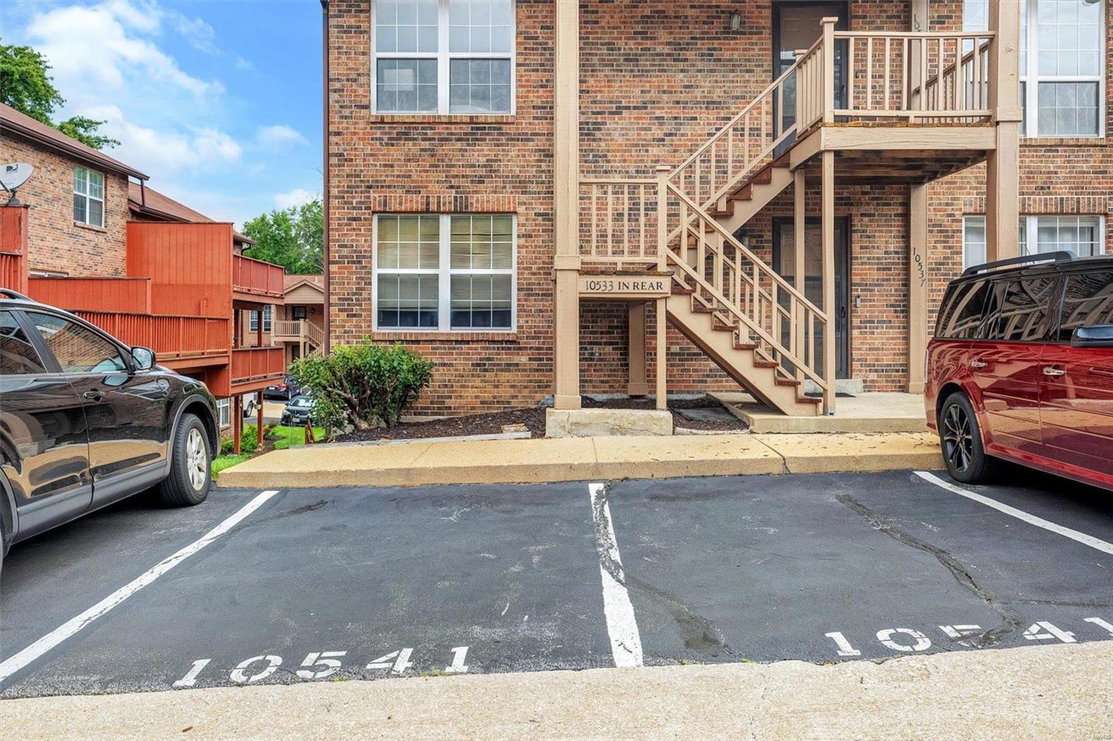 Ashton Place Condo - Residential