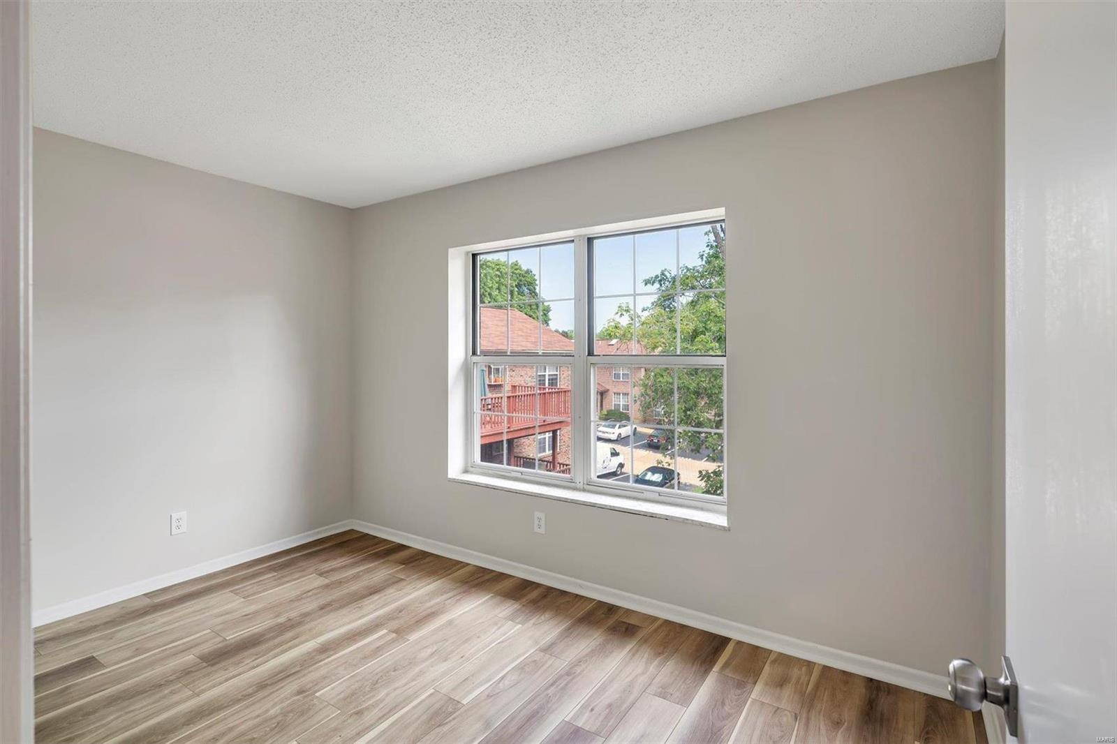 Ashton Place Condo - Residential