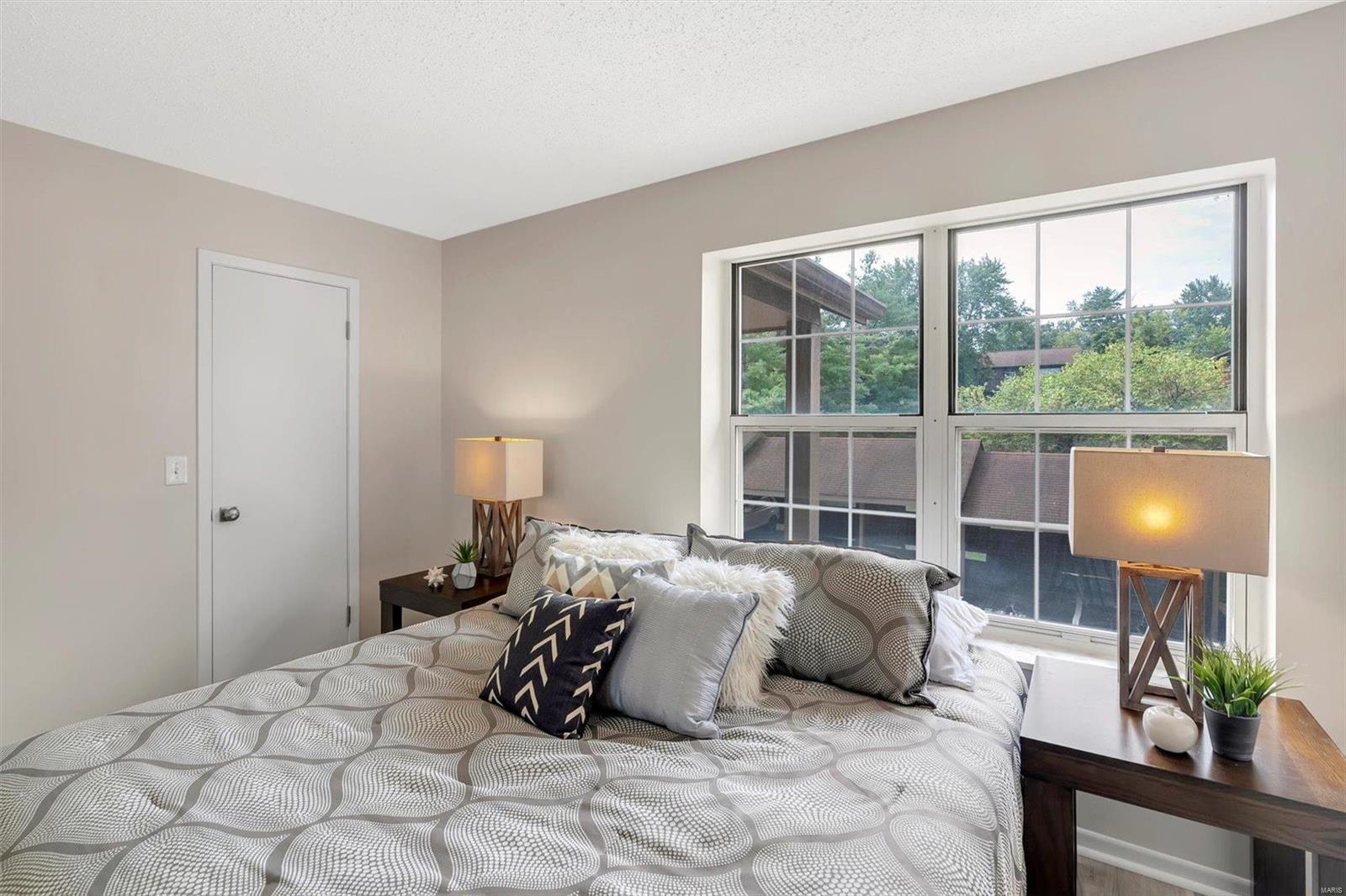 Ashton Place Condo - Residential