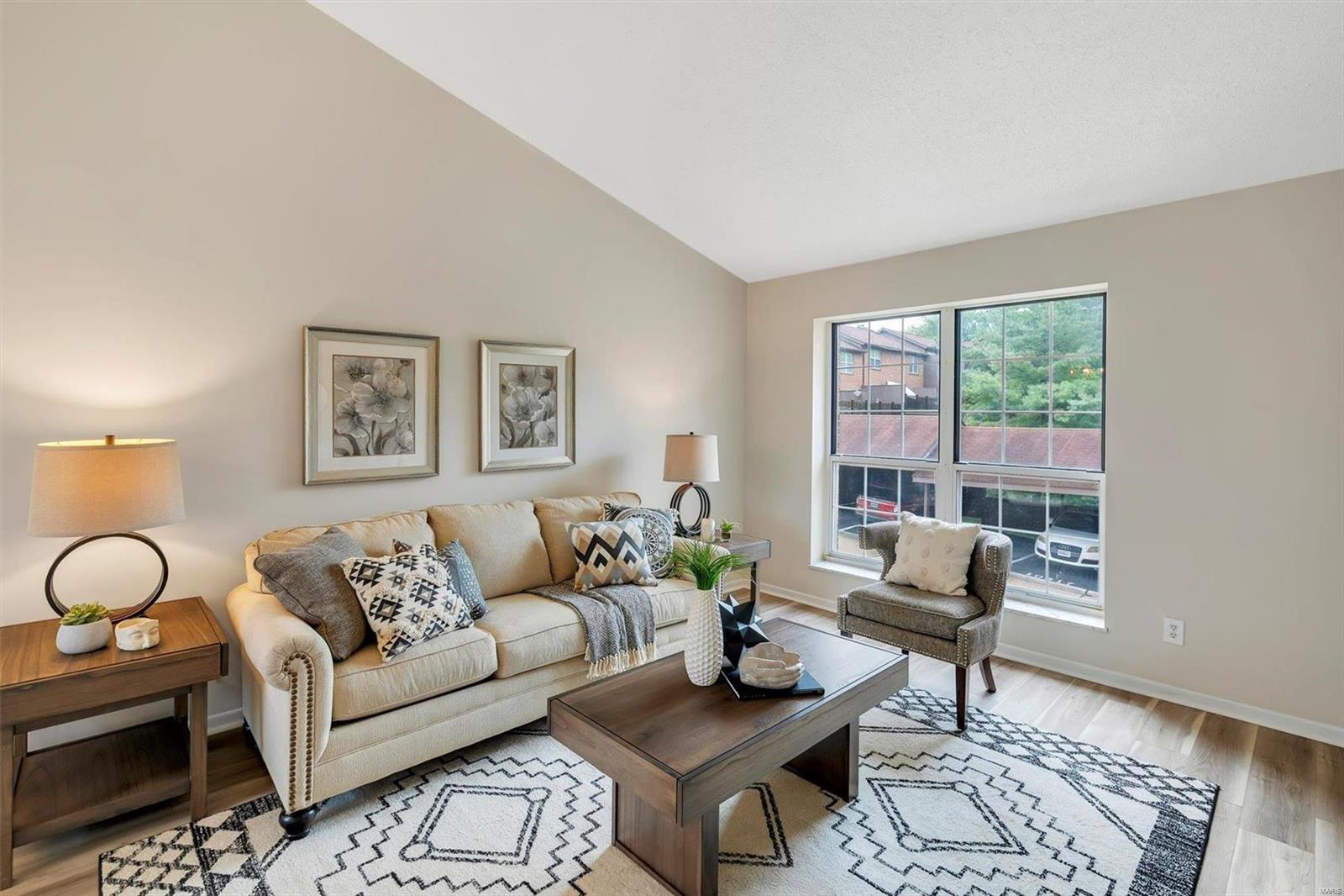 Ashton Place Condo - Residential