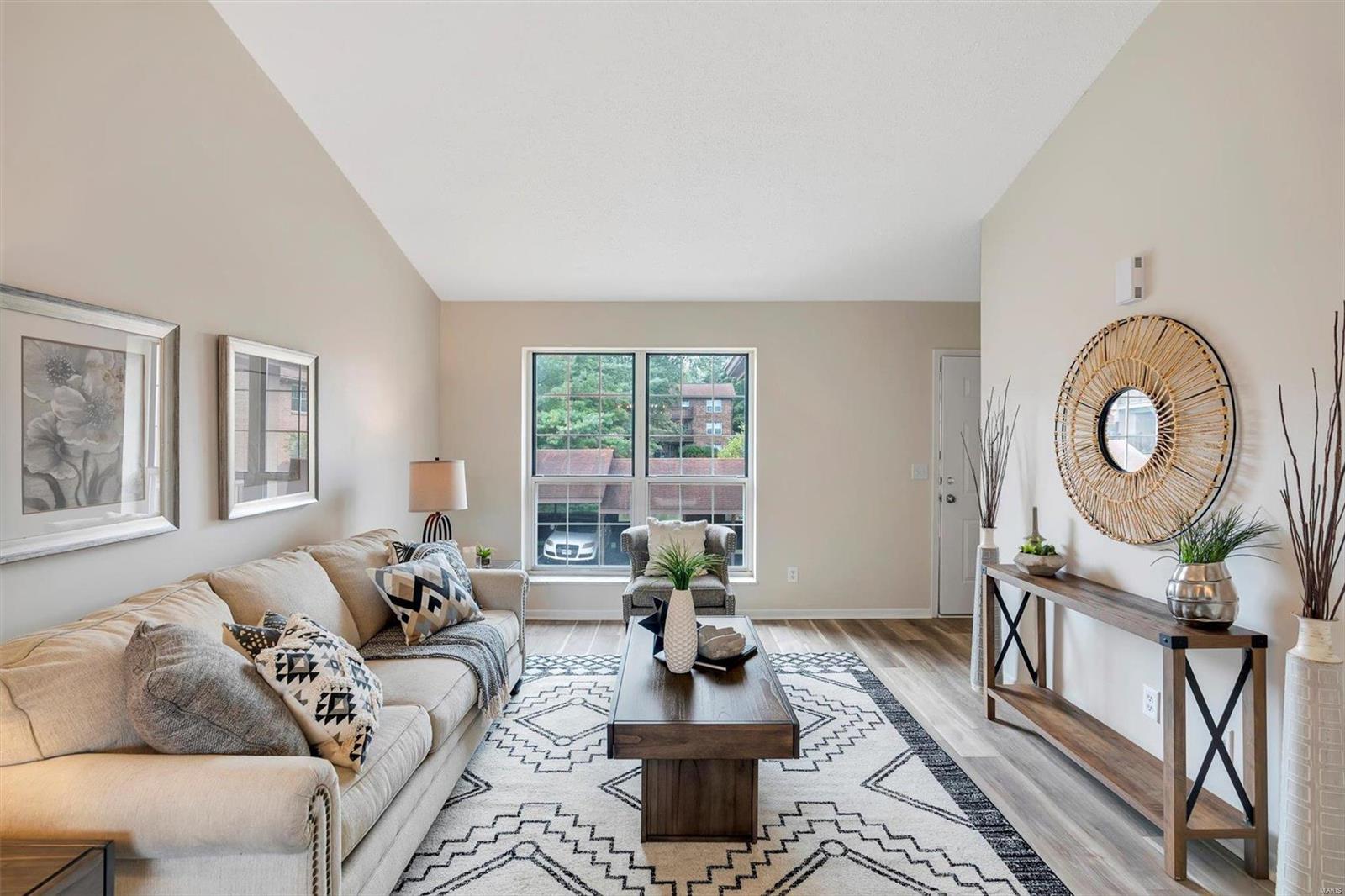 Ashton Place Condo - Residential