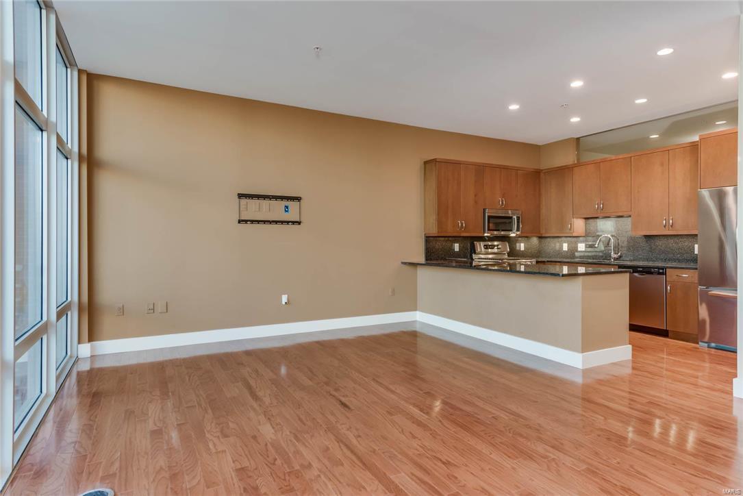 9 N Euclid Avenue 506