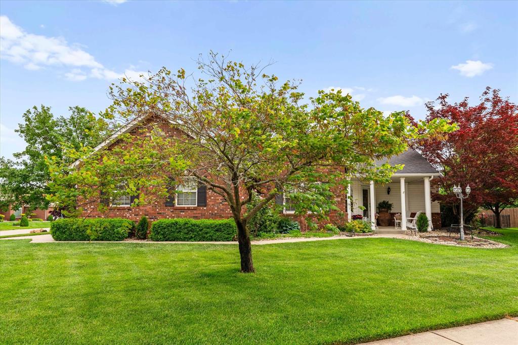 Maryville, Illinois 62062, United States, 3 Bedrooms Bedrooms, ,2 BathroomsBathrooms,Residential,Pending,131939