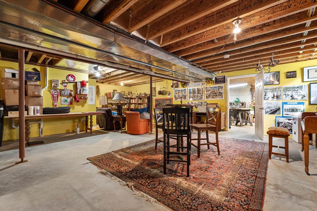 Maryville, Illinois 62062, United States, 3 Bedrooms Bedrooms, ,2 BathroomsBathrooms,Residential,Pending,131939