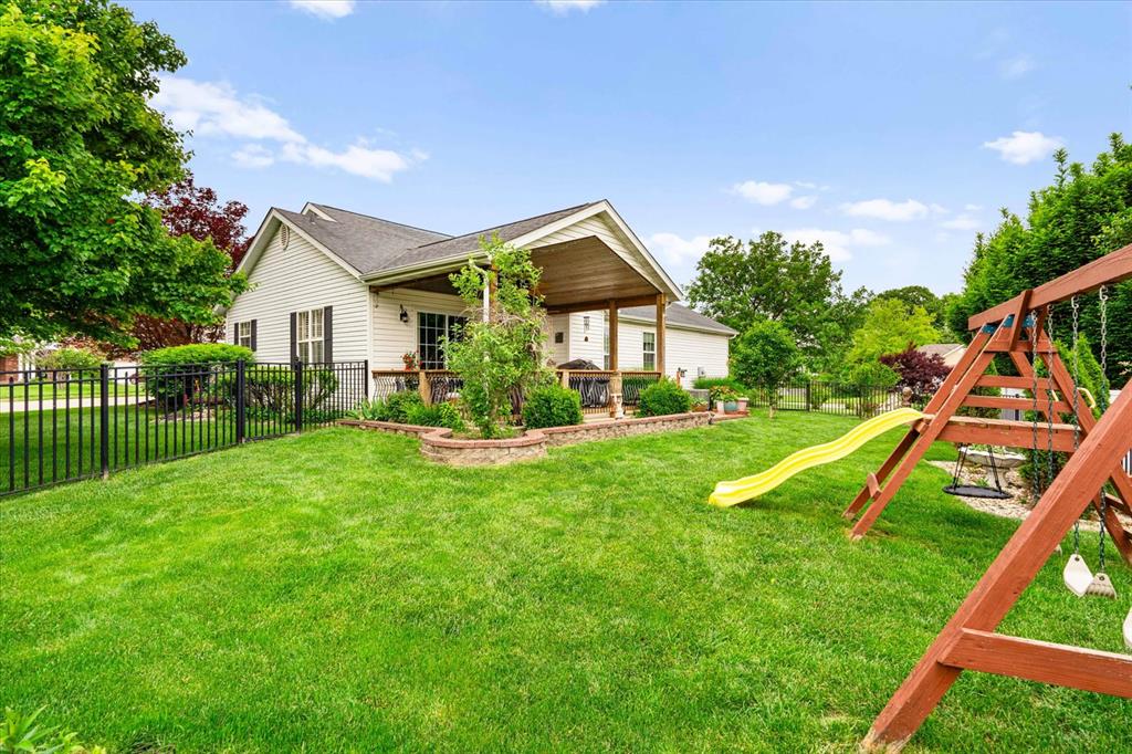 Maryville, Illinois 62062, United States, 3 Bedrooms Bedrooms, ,2 BathroomsBathrooms,Residential,Pending,131939