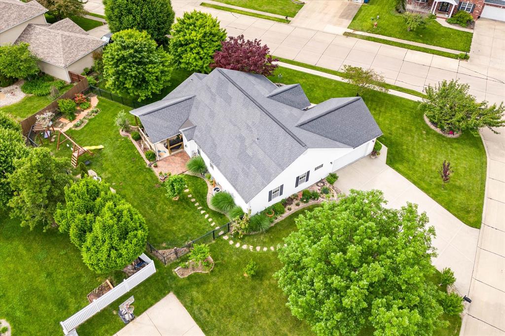 Maryville, Illinois 62062, United States, 3 Bedrooms Bedrooms, ,2 BathroomsBathrooms,Residential,Pending,131939