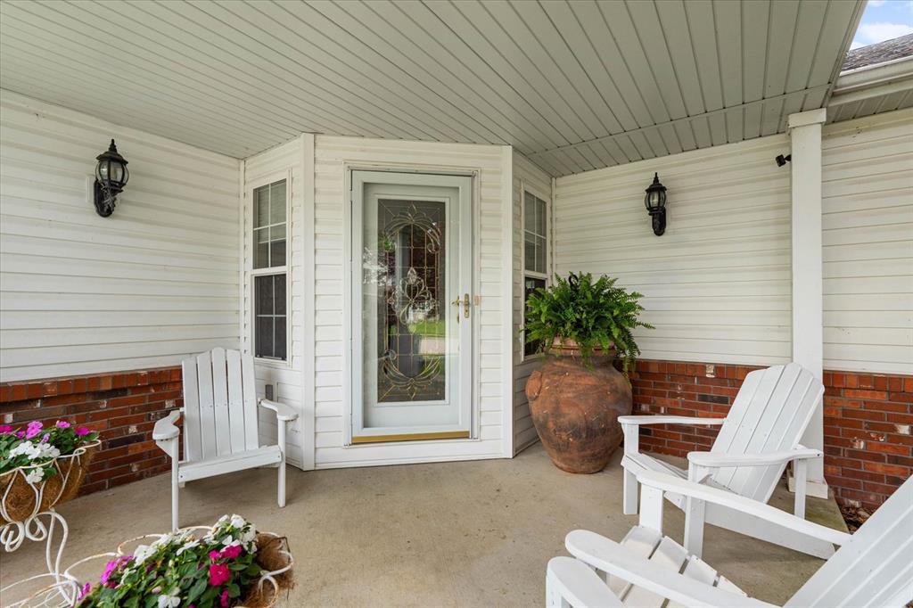 Maryville, Illinois 62062, United States, 3 Bedrooms Bedrooms, ,2 BathroomsBathrooms,Residential,Pending,131939