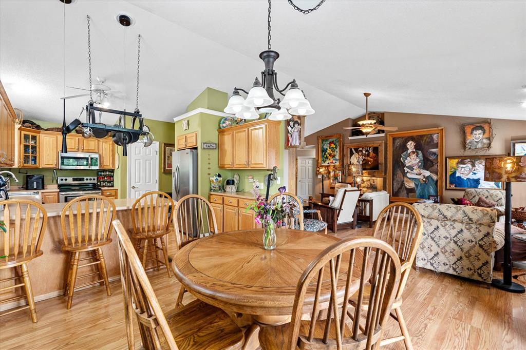 Maryville, Illinois 62062, United States, 3 Bedrooms Bedrooms, ,2 BathroomsBathrooms,Residential,Pending,131939