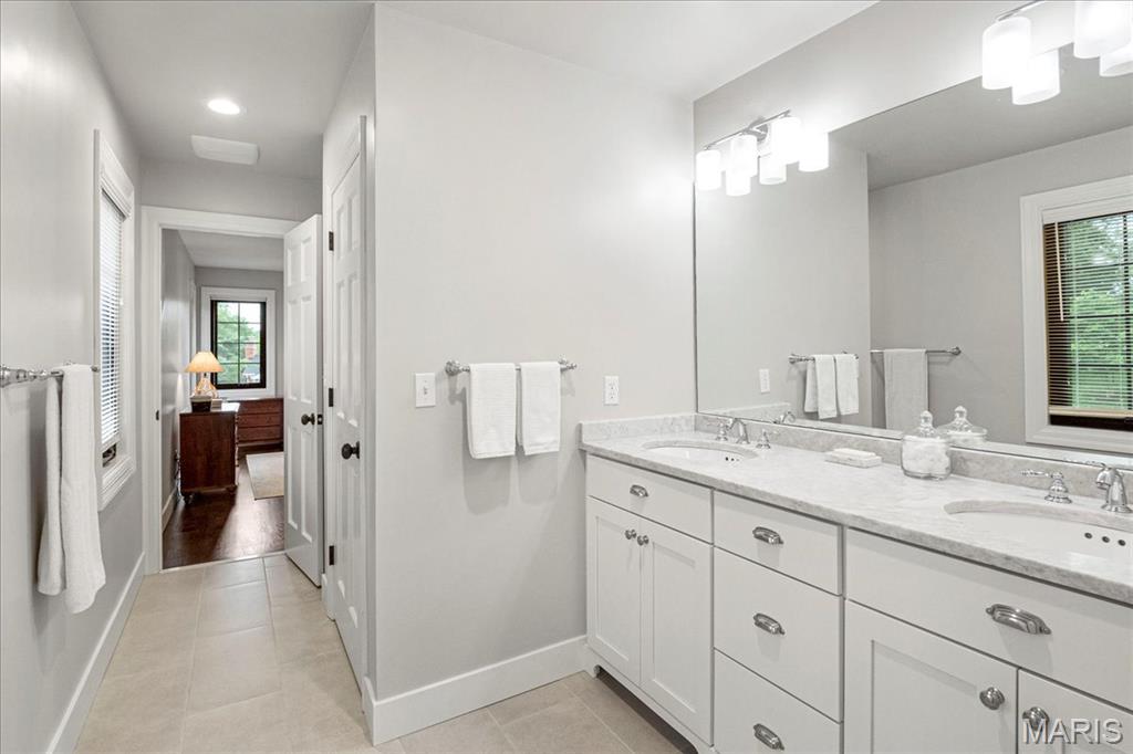 Barrington Place 3 - Residential