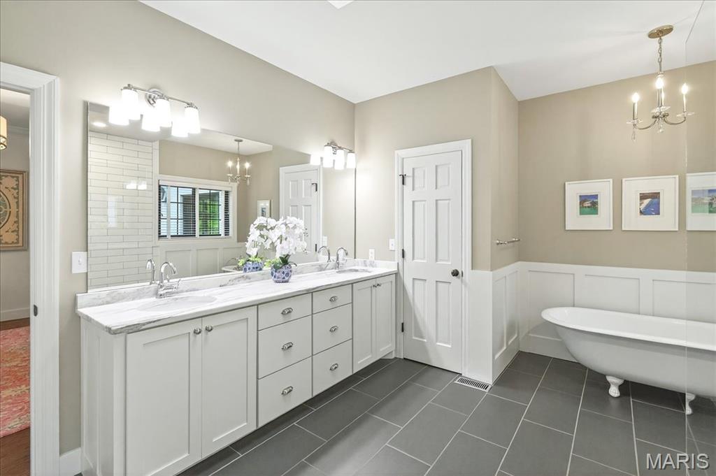 Barrington Place 3 - Residential