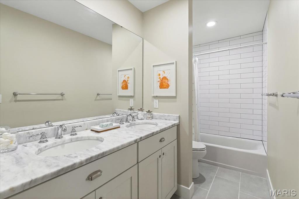 Barrington Place 3 - Residential