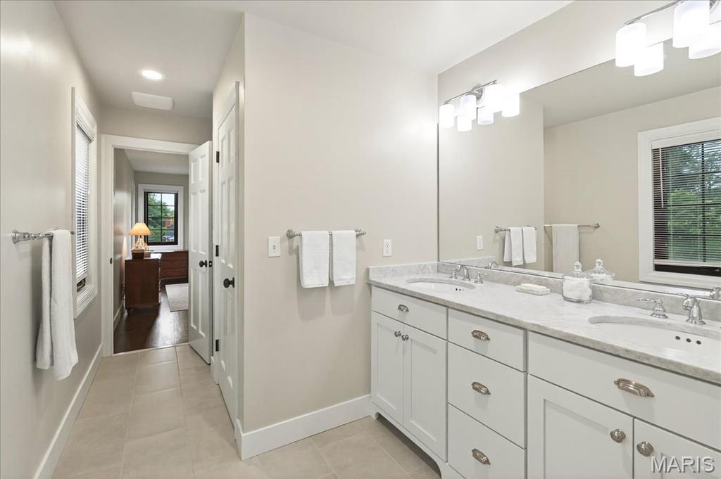 Barrington Place 3 - Residential