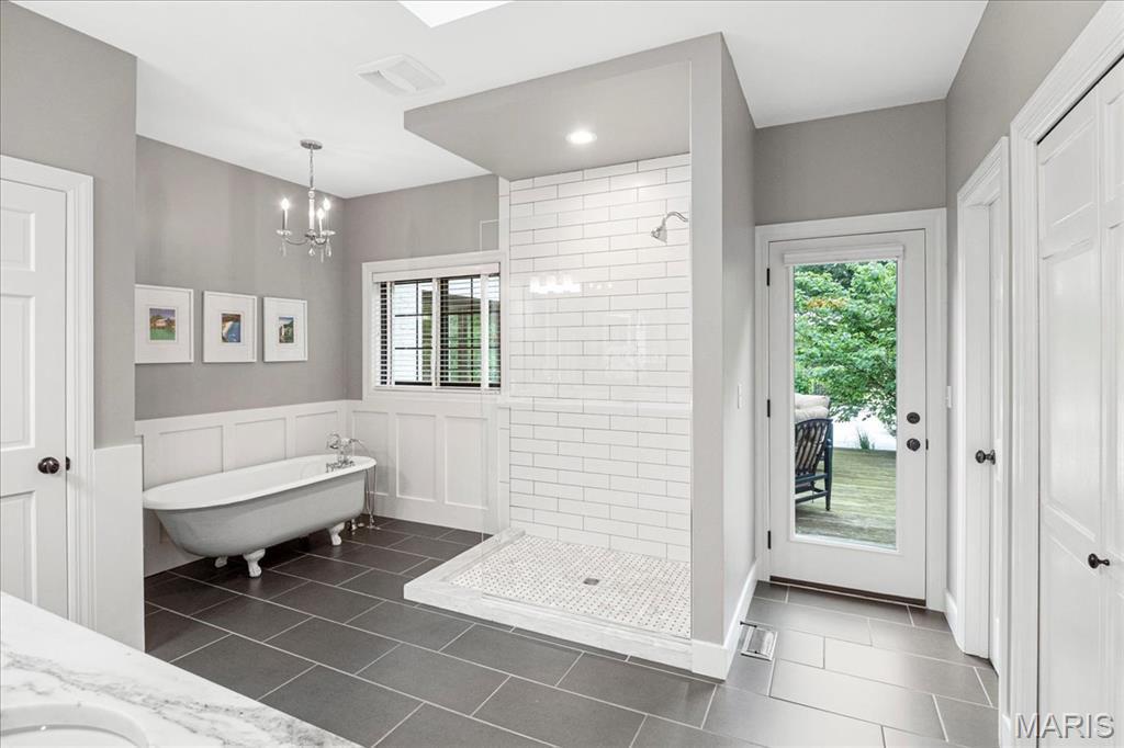 Barrington Place 3 - Residential