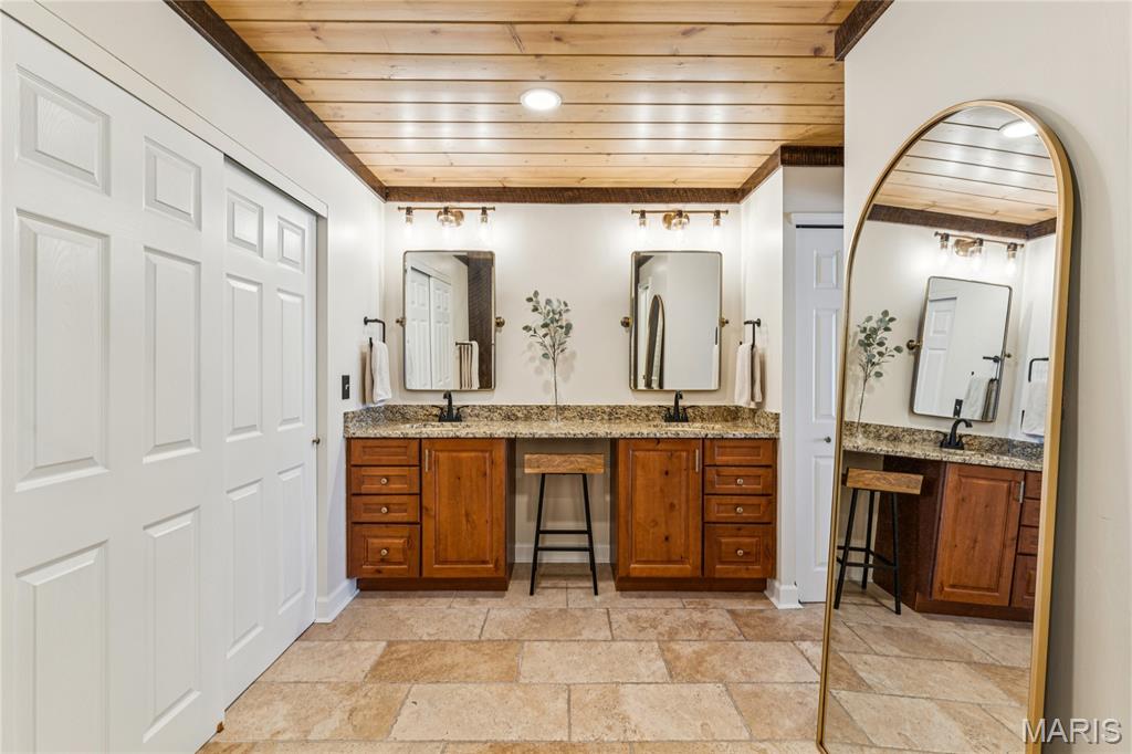 Villages At Baxter Ridge Four Condo - Residential