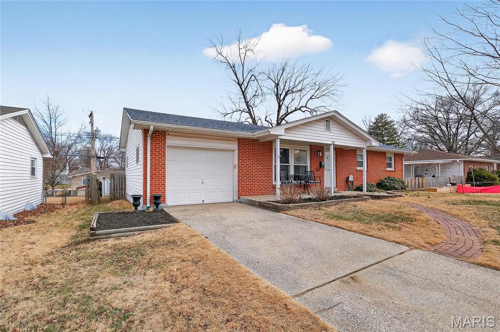 Elmwood Manor #5 - Residential