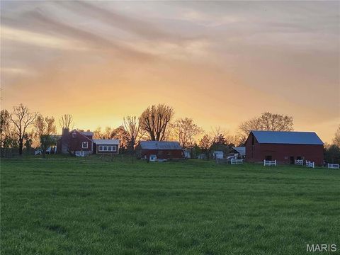 Photo of 9081 W Red Oak Road, Rosebud, MO 63013 (MLS # 26012466)