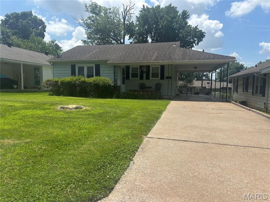 Well maintained home with desirable lower level which includes kitchenette, large finished space that cold be used as a family room and sleeping area with walk up. Ceramic tile and carpet with fireplace and bathroom in lower level. Harwood floors on the main level. Storage and nice patio in partially fenced flat backyard. Don't miss out on this cute, well maintained house, perfect for a first time homebuyer or investor!