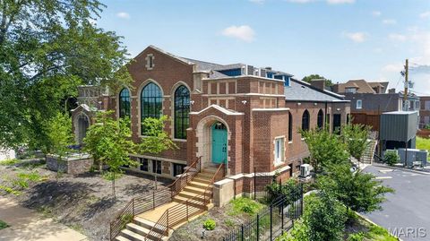 Photo of 1034 S Kingshighway Boulevard, St Louis, MO 63110 (MLS # 26029935)