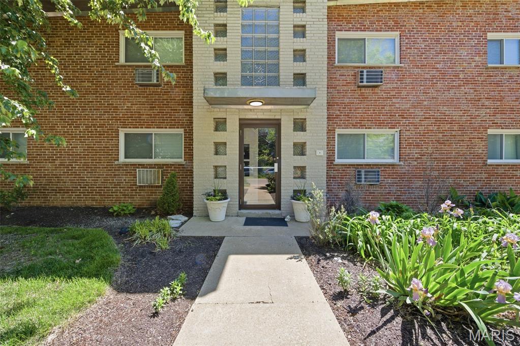2000-2004 Bellevue Avenue