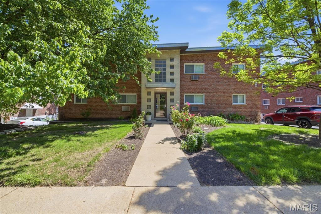 2000-2004 Bellevue Avenue