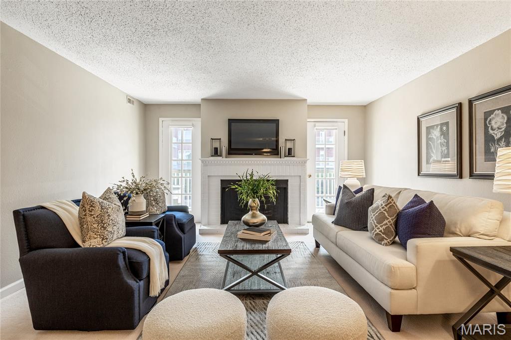 Manors At Village Green Condo - Residential