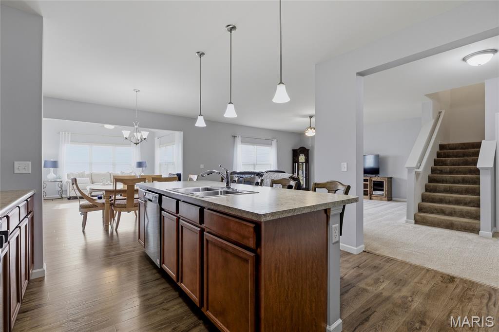 Carlton Glen Estate - Residential