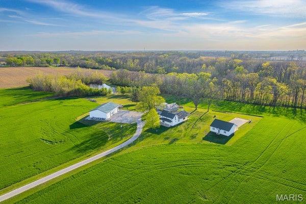 21617 N EMERALD RD, CARLYLE, IL 62231 - Image 007b49f65655fe3ee3a40ca027f7b313/642575706