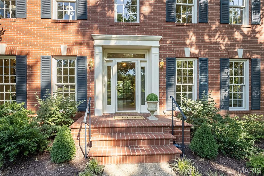452 Meyer Avenue