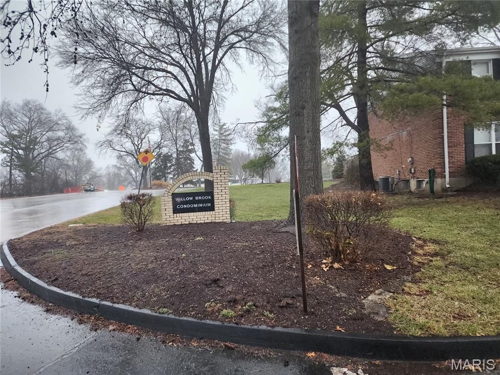 Photo of 10446 Willowdale Drive, St Louis, MO 63146 (MLS # 26013314)