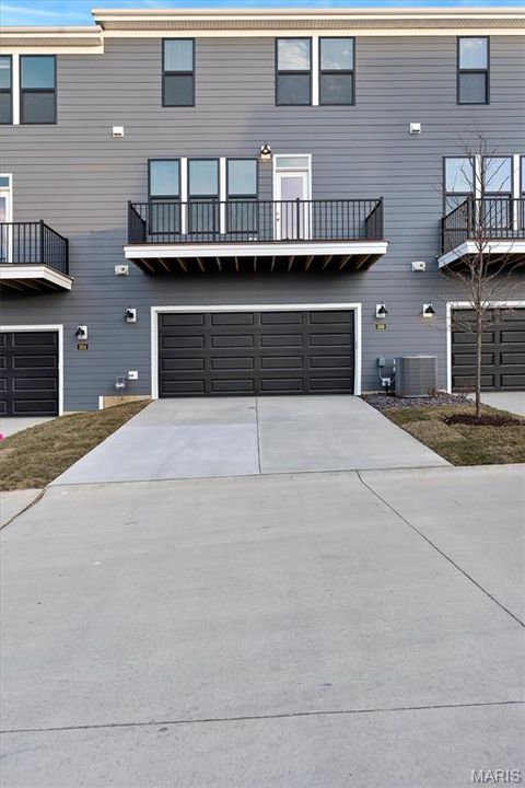 Tiny photo for 306 Indigo Court, Chesterfield, MO 63005 (MLS # 26000581)