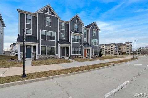 Tiny photo for 306 Indigo Court, Chesterfield, MO 63005 (MLS # 26000581)