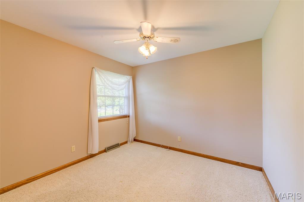 St Charles, Missouri 63301, United States, 3 Bedrooms Bedrooms, ,2 BathroomsBathrooms,Residential,Pending,194882