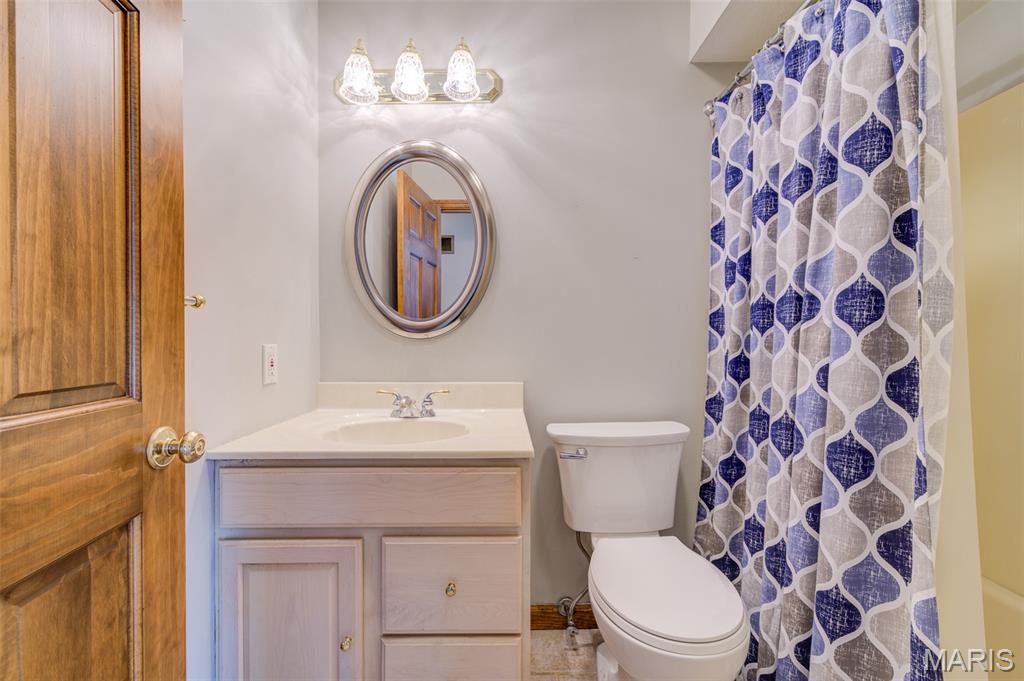 St Charles, Missouri 63301, United States, 3 Bedrooms Bedrooms, ,2 BathroomsBathrooms,Residential,Pending,194882