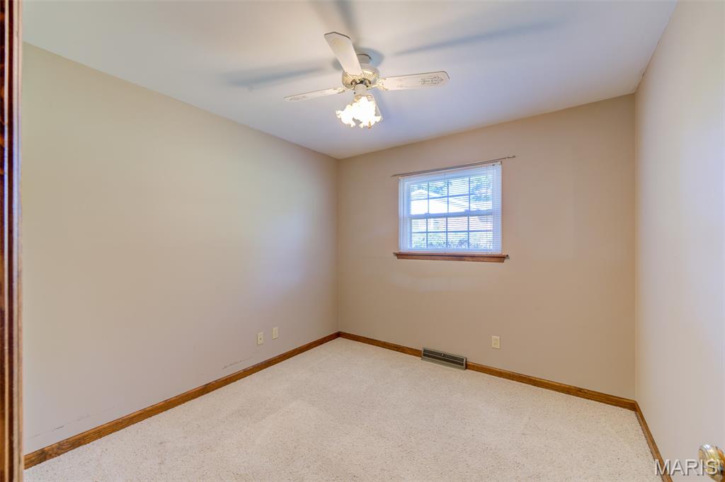 St Charles, Missouri 63301, United States, 3 Bedrooms Bedrooms, ,2 BathroomsBathrooms,Residential,Pending,194882