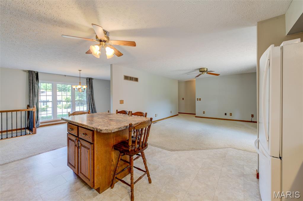 St Charles, Missouri 63301, United States, 3 Bedrooms Bedrooms, ,2 BathroomsBathrooms,Residential,Pending,194882