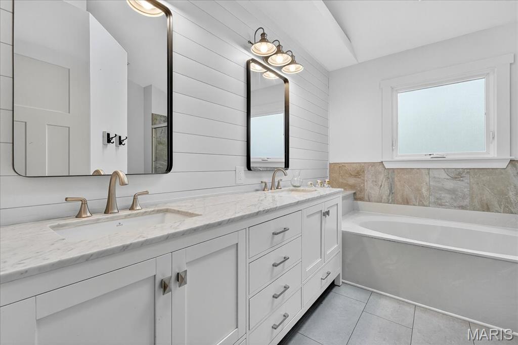 O'Fallon, Missouri 63366, United States, 4 Bedrooms Bedrooms, ,3 BathroomsBathrooms,Residential,Active,216807