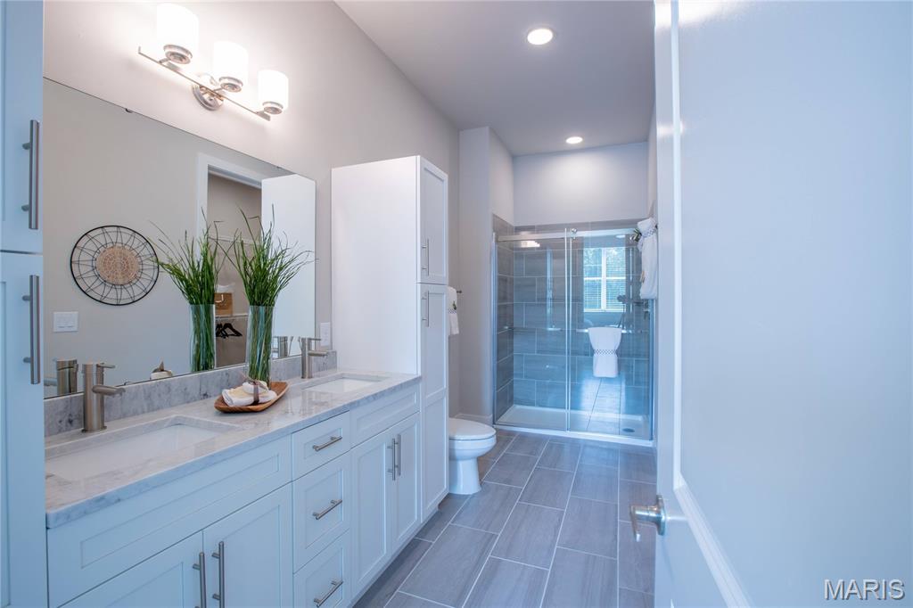 St Louis, Missouri 63119, United States, 1 Bedroom Bedrooms, ,1 BathroomBathrooms,Residential,Active,240293