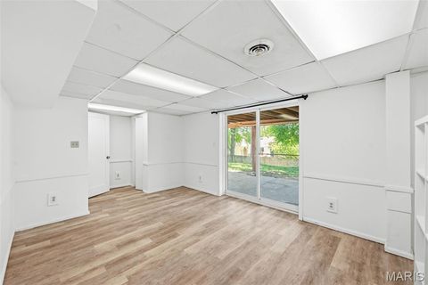 Tiny photo for 927 Summer Leaf Drive, St Peters, MO 63376 (MLS # 26027565)