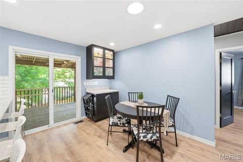Tiny photo for 927 Summer Leaf Drive, St Peters, MO 63376 (MLS # 26027565)