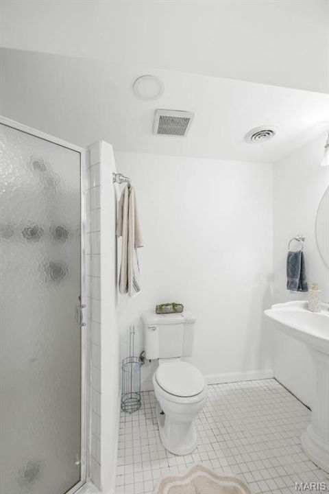 Tiny photo for 927 Summer Leaf Drive, St Peters, MO 63376 (MLS # 26027565)