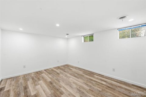 Tiny photo for 927 Summer Leaf Drive, St Peters, MO 63376 (MLS # 26027565)
