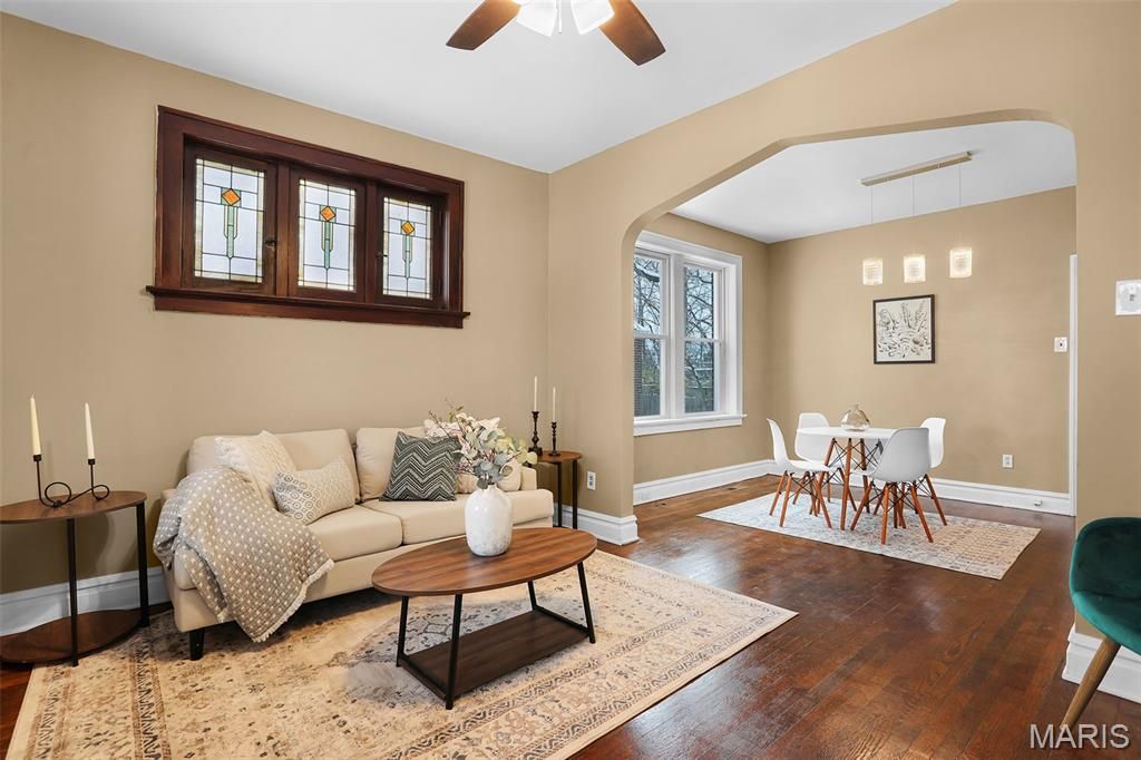 Photo of 7429 Warner Avenue, St Louis, MO 63117 (MLS # 25079490)