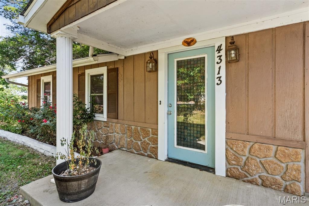 4313 Dock Drive