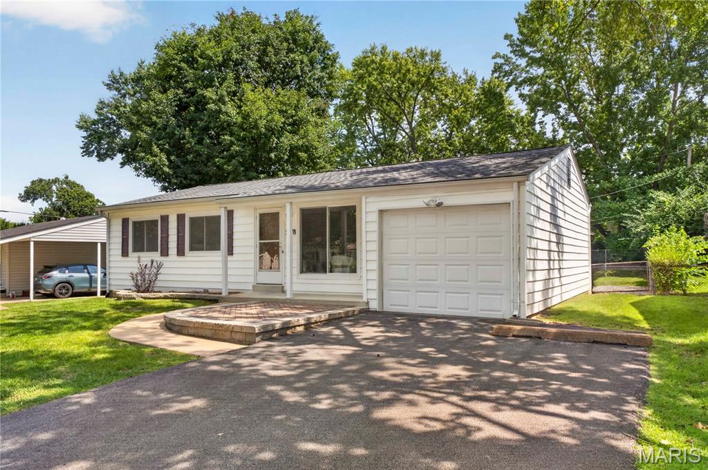 2878 Foxwood Drive