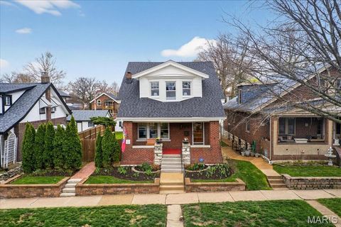 Photo of 5208 Murdoch Avenue, St Louis, MO 63109 (MLS # 26014453)