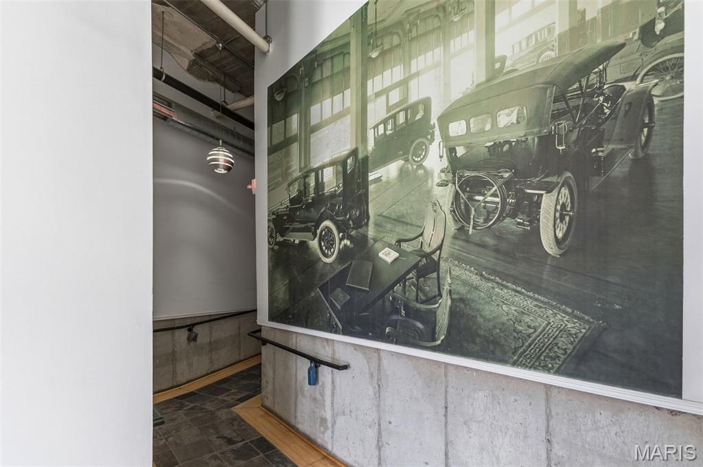 Packard Lofrs - Residential