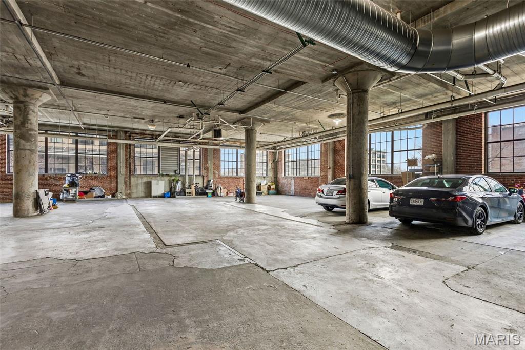 Packard Lofrs - Residential